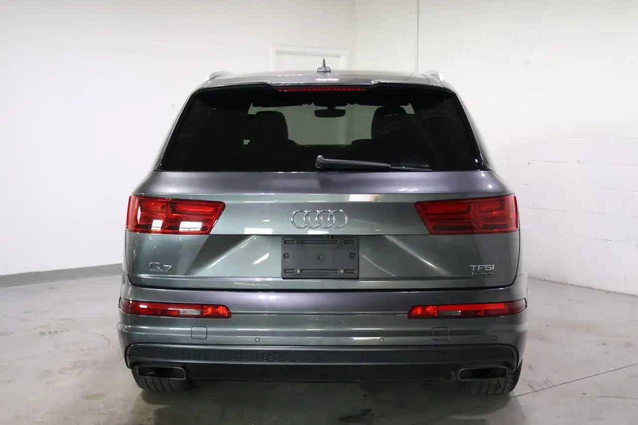 Audi Q7 photo Audi Q7