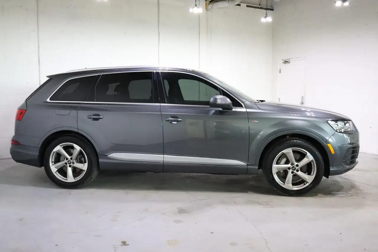 Audi Q7 photo Audi Q7
