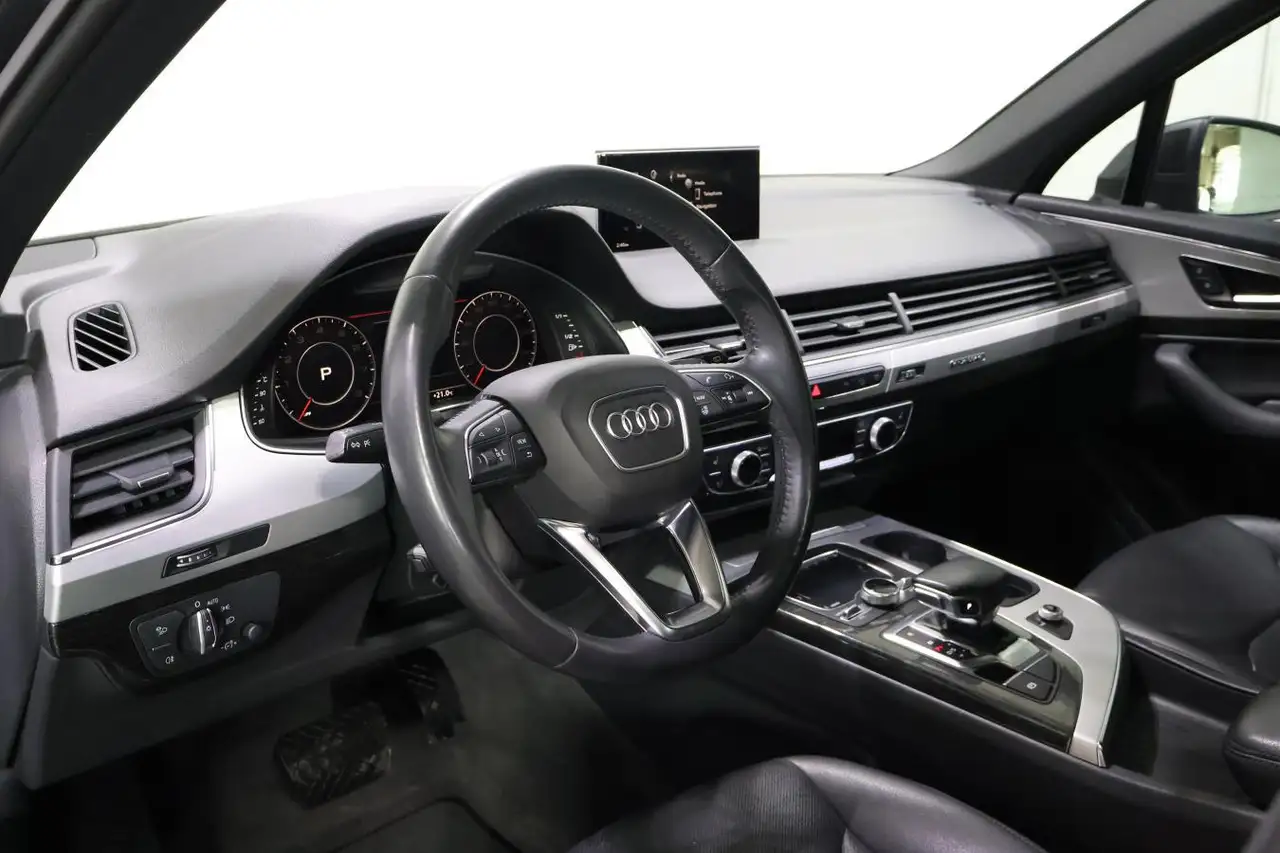Audi Q7 photo Audi Q7
