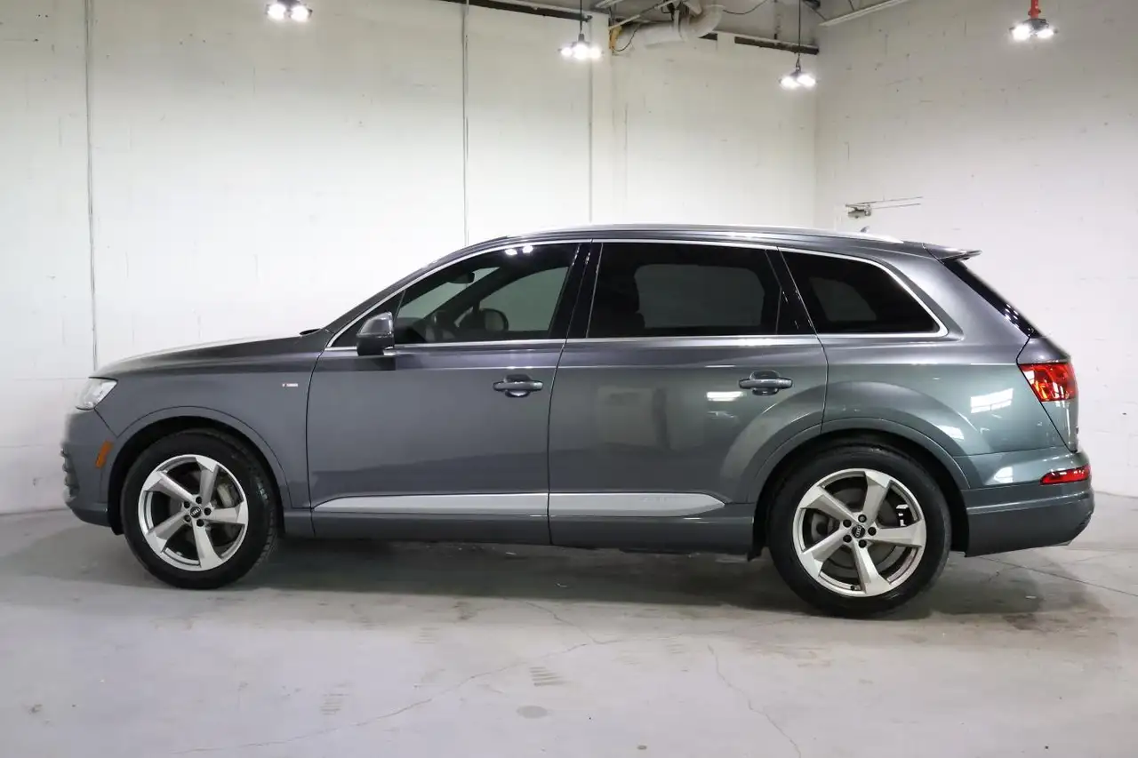 Audi Q7 photo Audi Q7