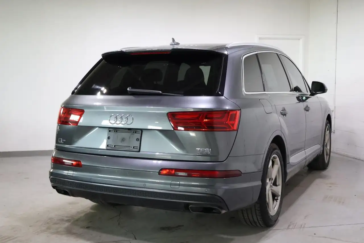 Audi Q7 photo Audi Q7