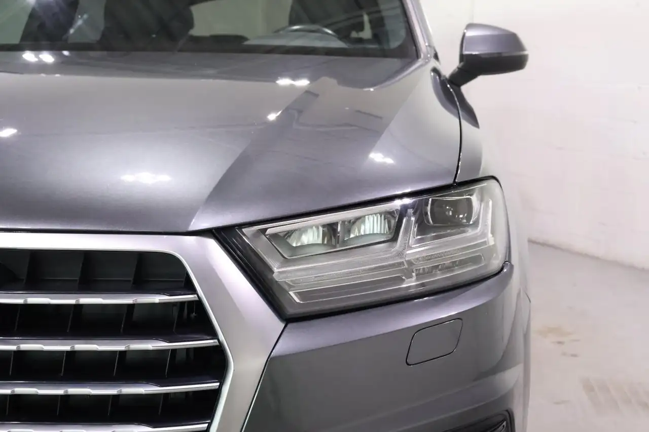 Audi Q7 photo Audi Q7