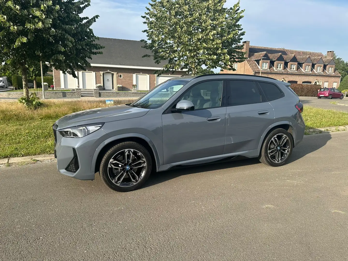 BMW iX1 iX1 xDrive30 M Sportpaket Gris - 1