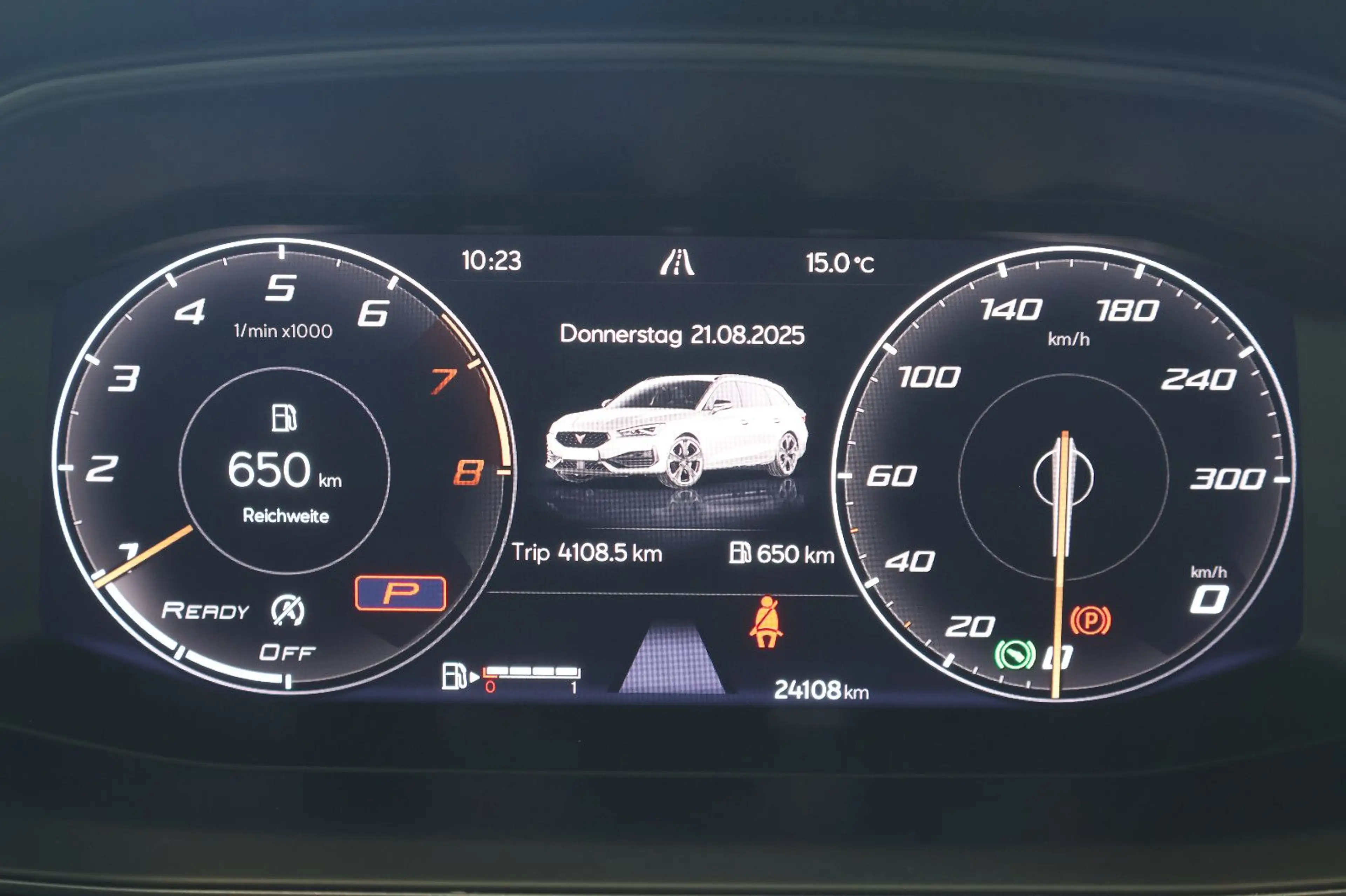 CUPRA Leon ST 1.5 eTSI AID+ACC+CARPLAY+KAM+LED+18" — photo 8