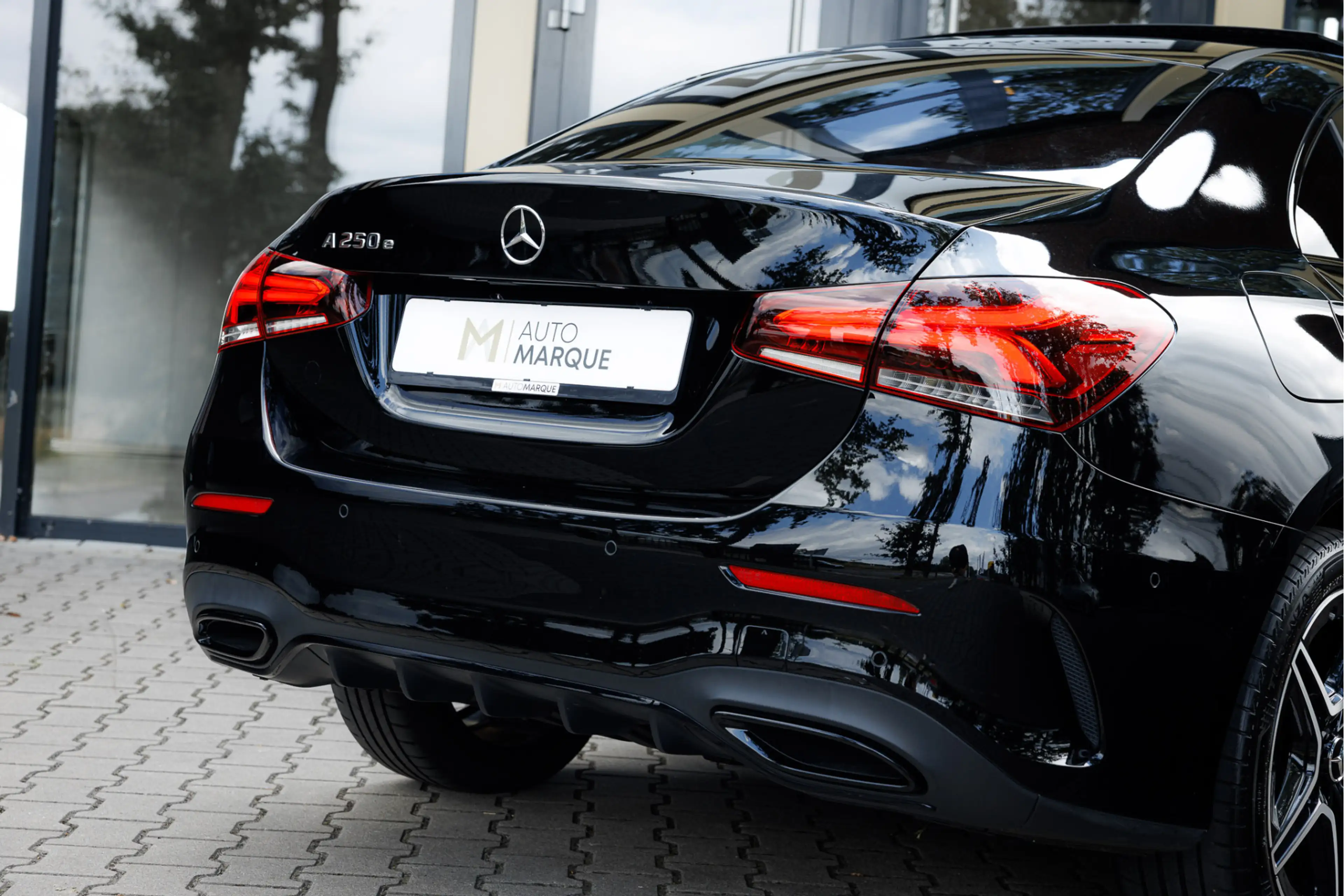 Mercedes-Benz A 250 e Aut. | Business Solution AMG Limited | Panoramad — photo 11
