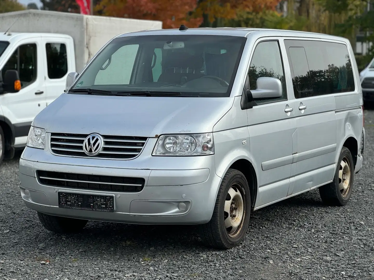 Volkswagen T5 Multivan Comfortline*Standheizung*Navi*AHK* Plateado - 1