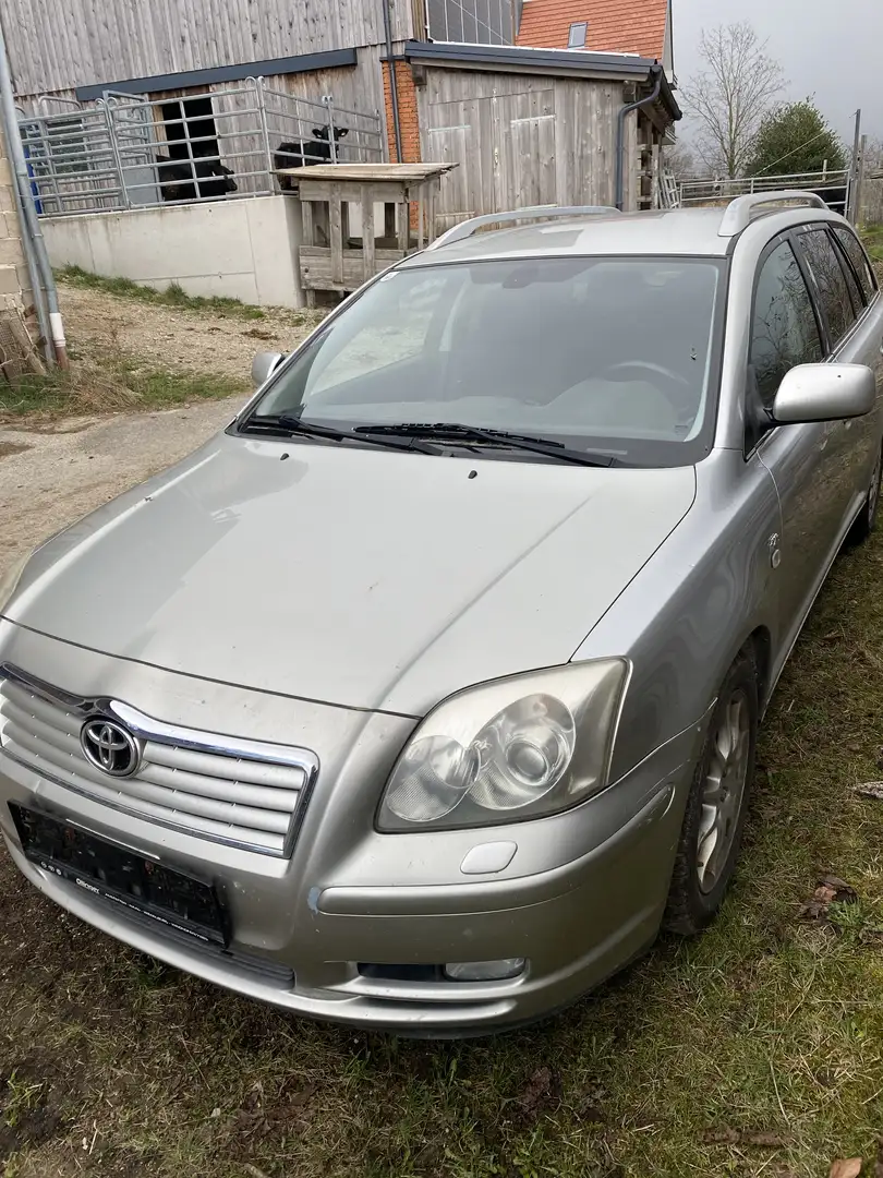 Toyota Avensis 2.0 D-4D Combi - 2