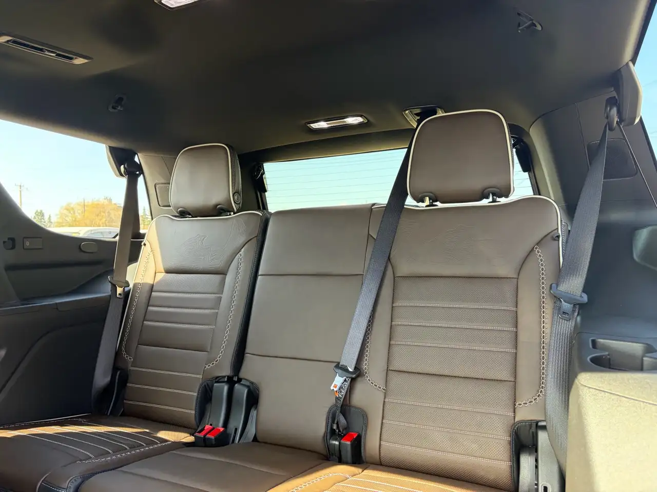 GMC Yukon снимка GMC Yukon