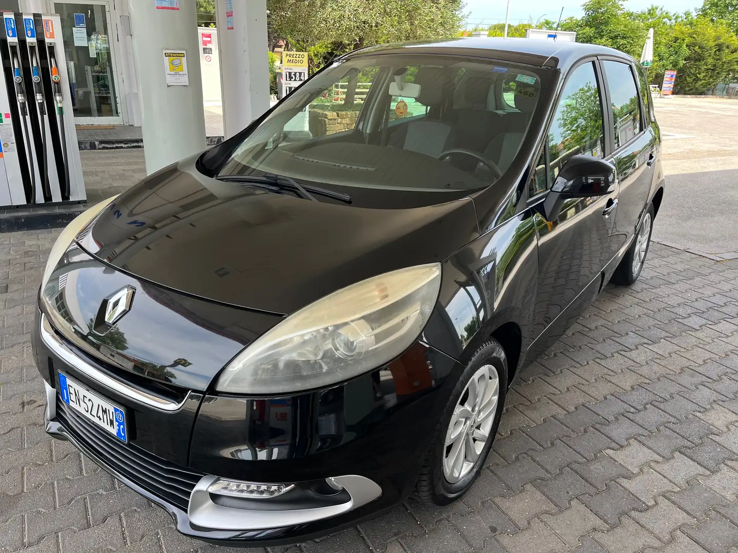 Renault Scenic X-Mod 1.5 dci Live s Schwarz - 1