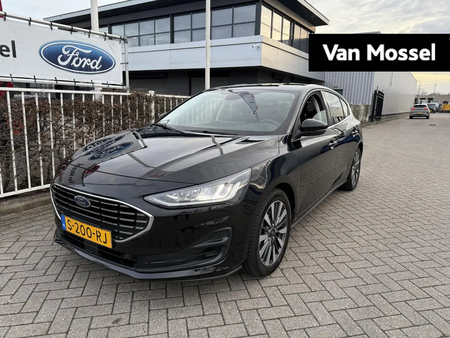 Ford Focus 1.5 EcoBlue Titanium X 120pk | Automaat | Voorstoe Noir - 1