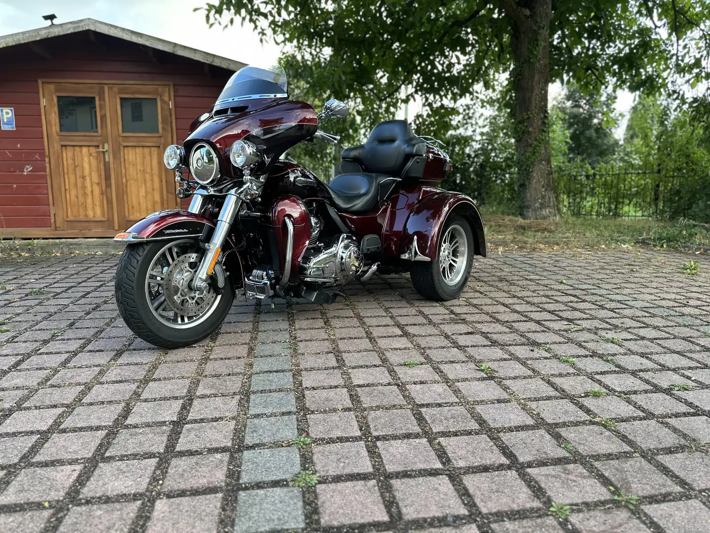 Harley-Davidson Tri Glide FLHTCUTG - 1