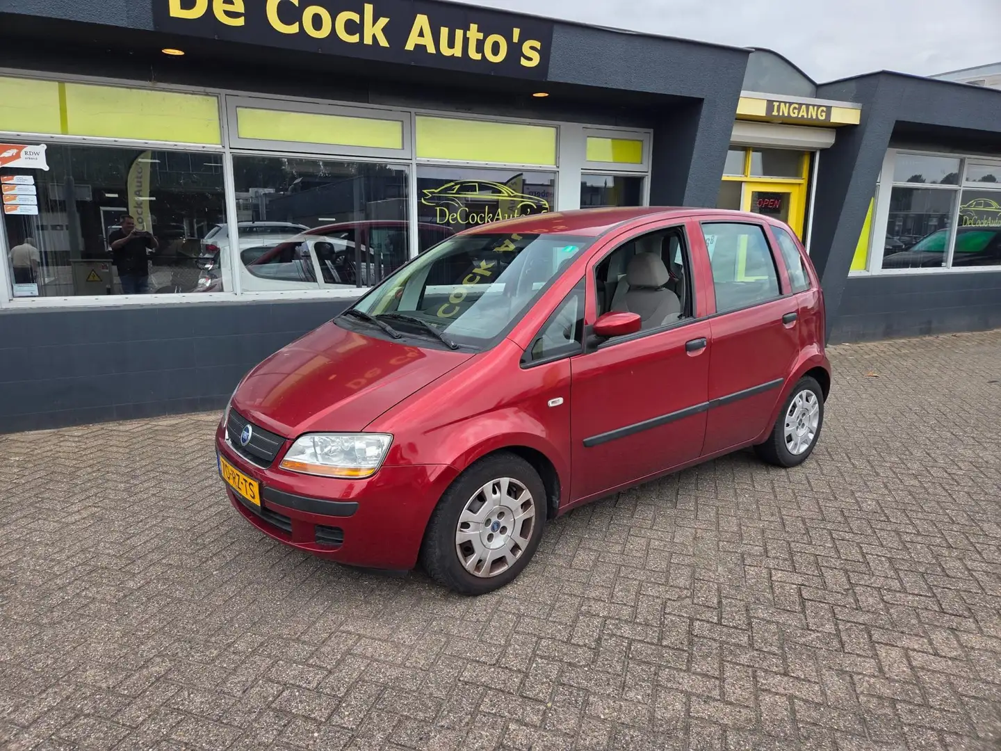 Fiat Idea 1.4-16V Active Plus/AIRCO crvena - 2