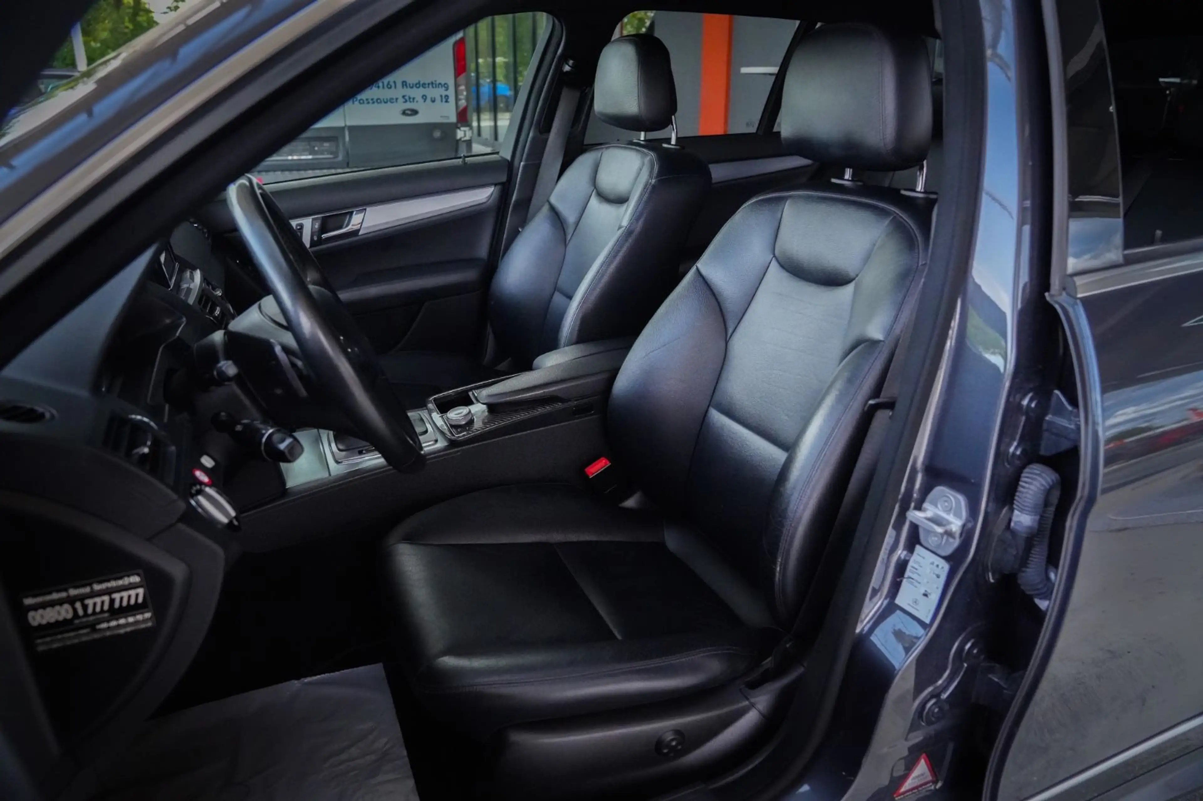 Mercedes-Benz C 350 4Matic *SHZ/Klimaaut./Temp.* — photo 15