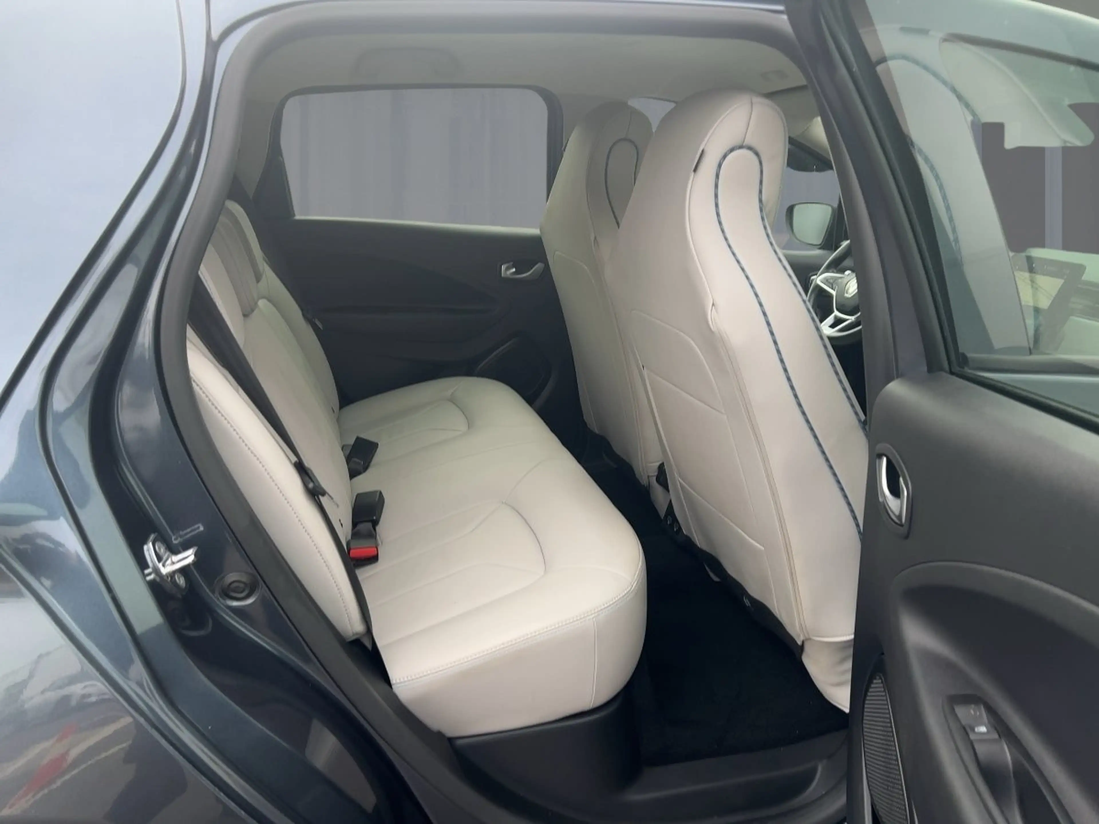 Renault ZOE Riviera Rückfahrkamera PDC ABS Fahrerairbag ESP SERVO — photo 9
