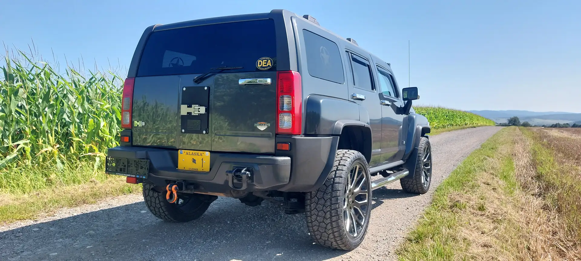 HUMMER H3 Alpha V8 Grau - 2