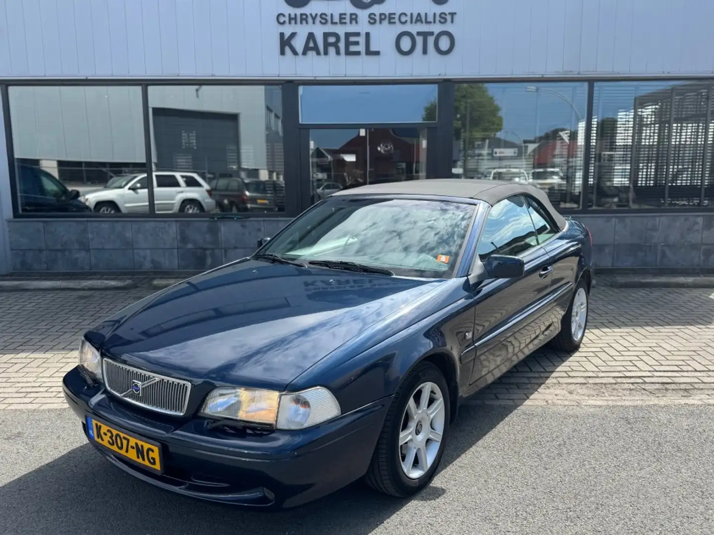 Volvo C70 2.0 T Luxury Line Cabrio Albastru - 1