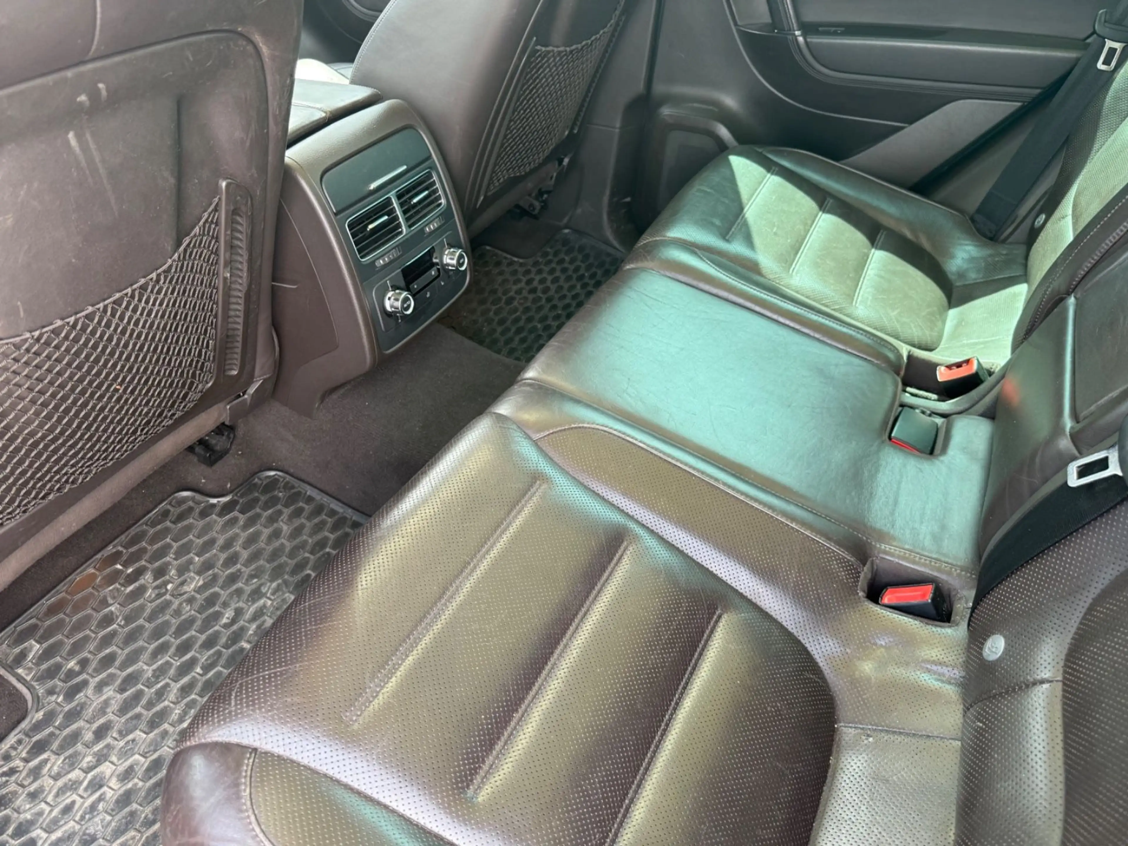 Volkswagen Touareg V6 TDI BMT+LEDER´+ELE SITZE+AUTOMATIK+BC — photo 7