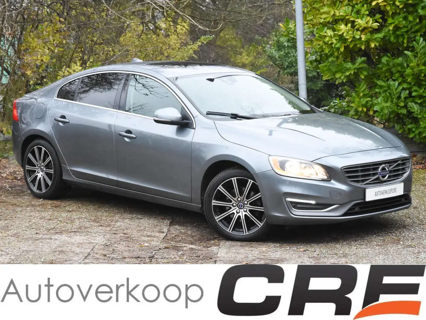 Volvo S60 2.0 T5 Summum Automaat / schuifdak / zwart leer / - 1