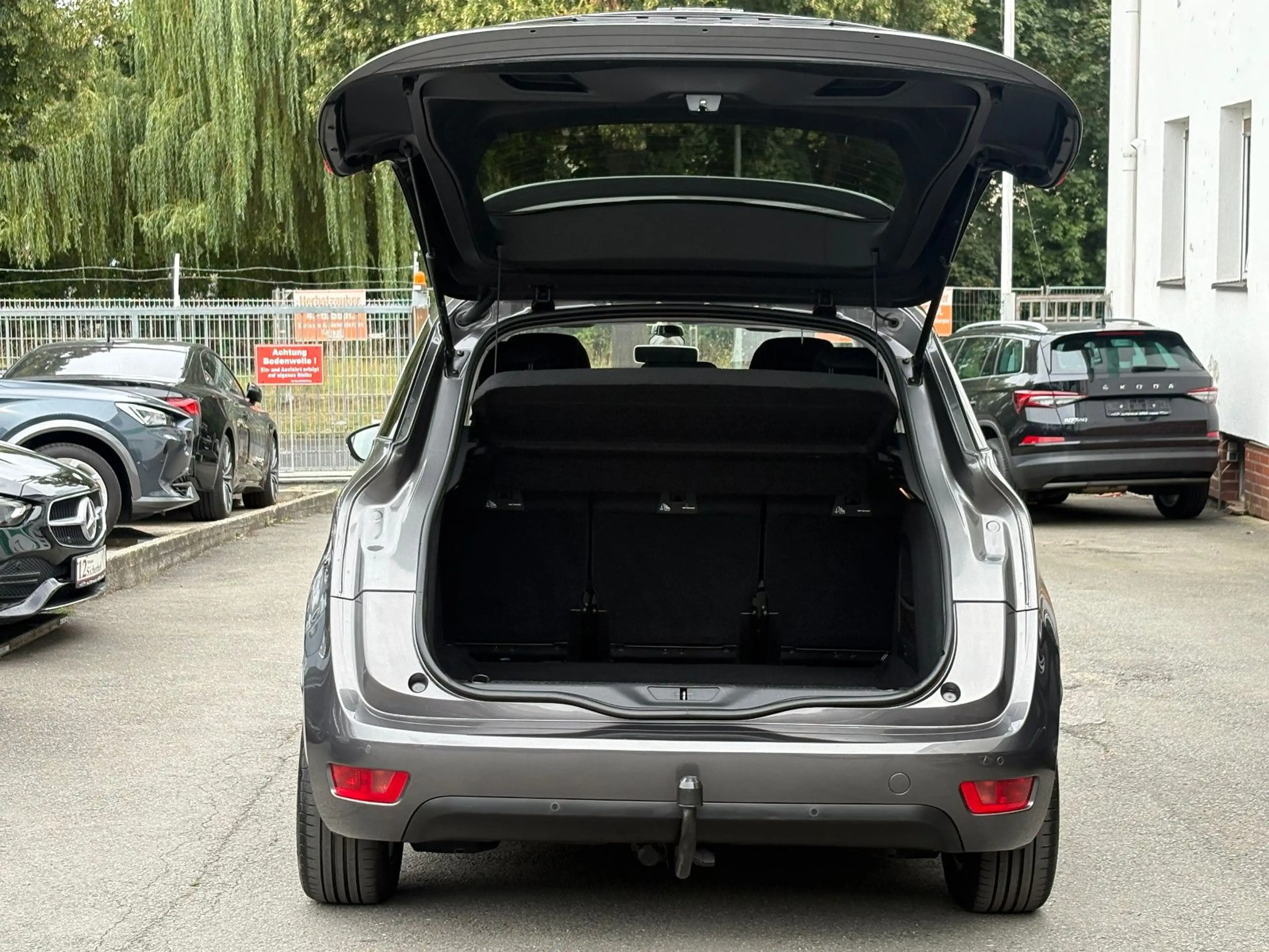 Citroen C4 Picasso 1.6 HDI Selection - KAMERA AHK NAVI — photo 9