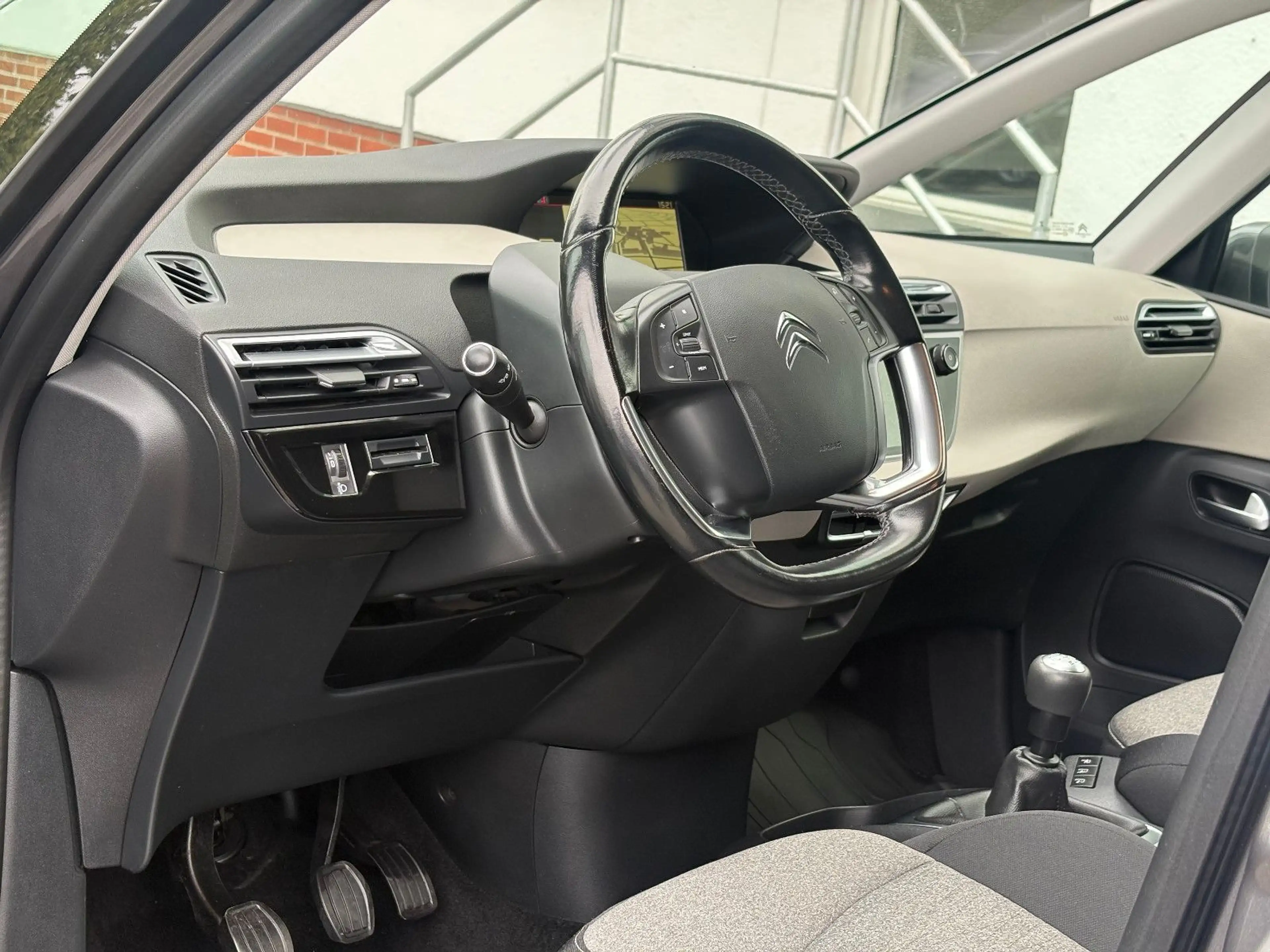Citroen C4 Picasso 1.6 HDI Selection - KAMERA AHK NAVI — photo 13