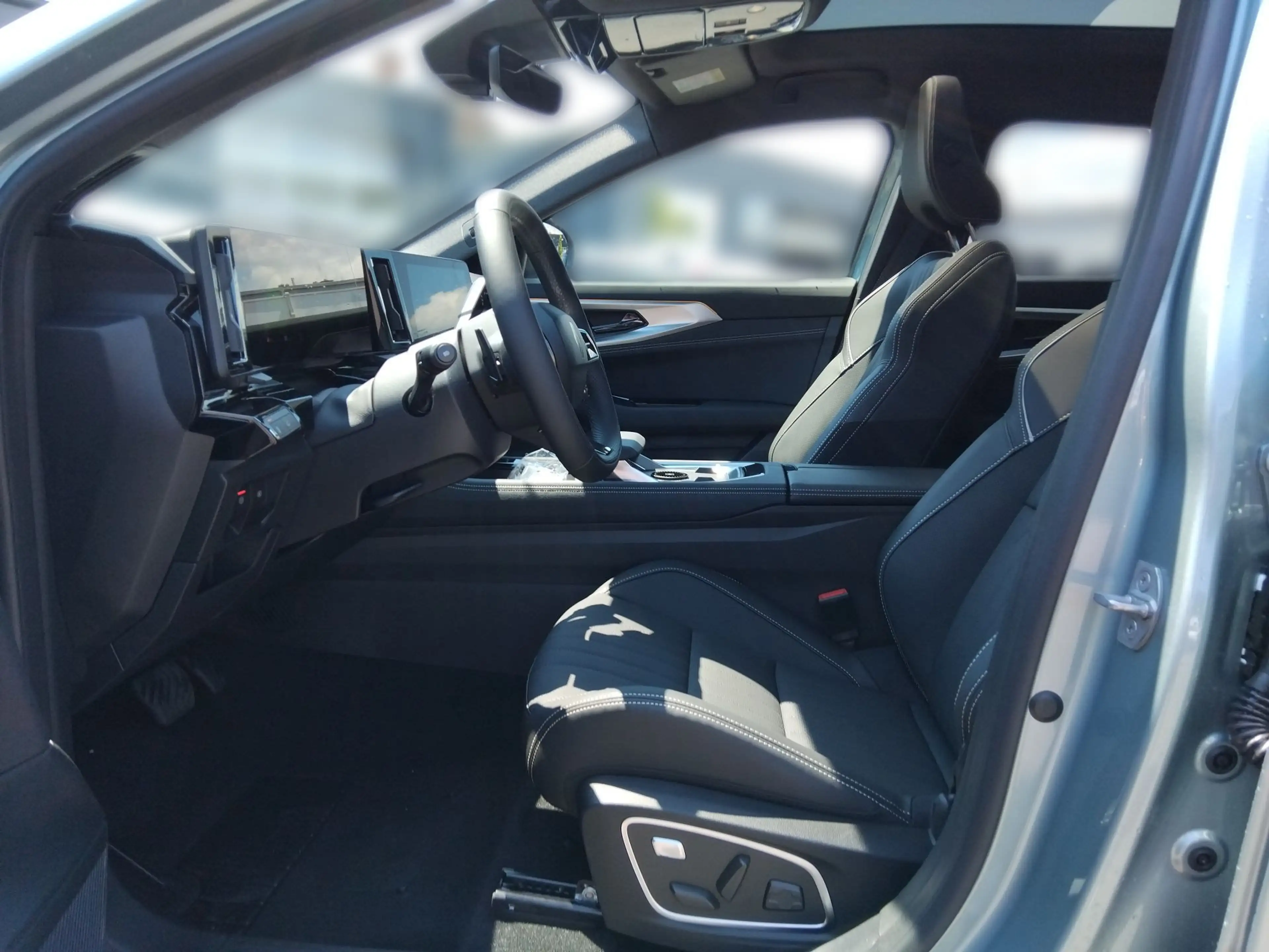 Renault Espace Espace Iconic Full Hybrid E-Tech 200 7-Sitzer — photo 12