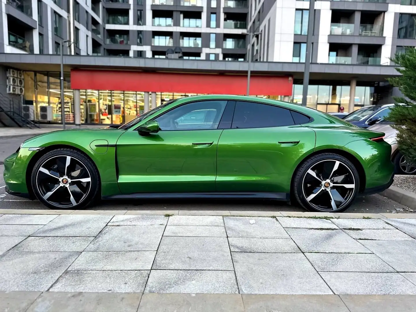 Porsche Taycan Taycan Turbo Verde - 2