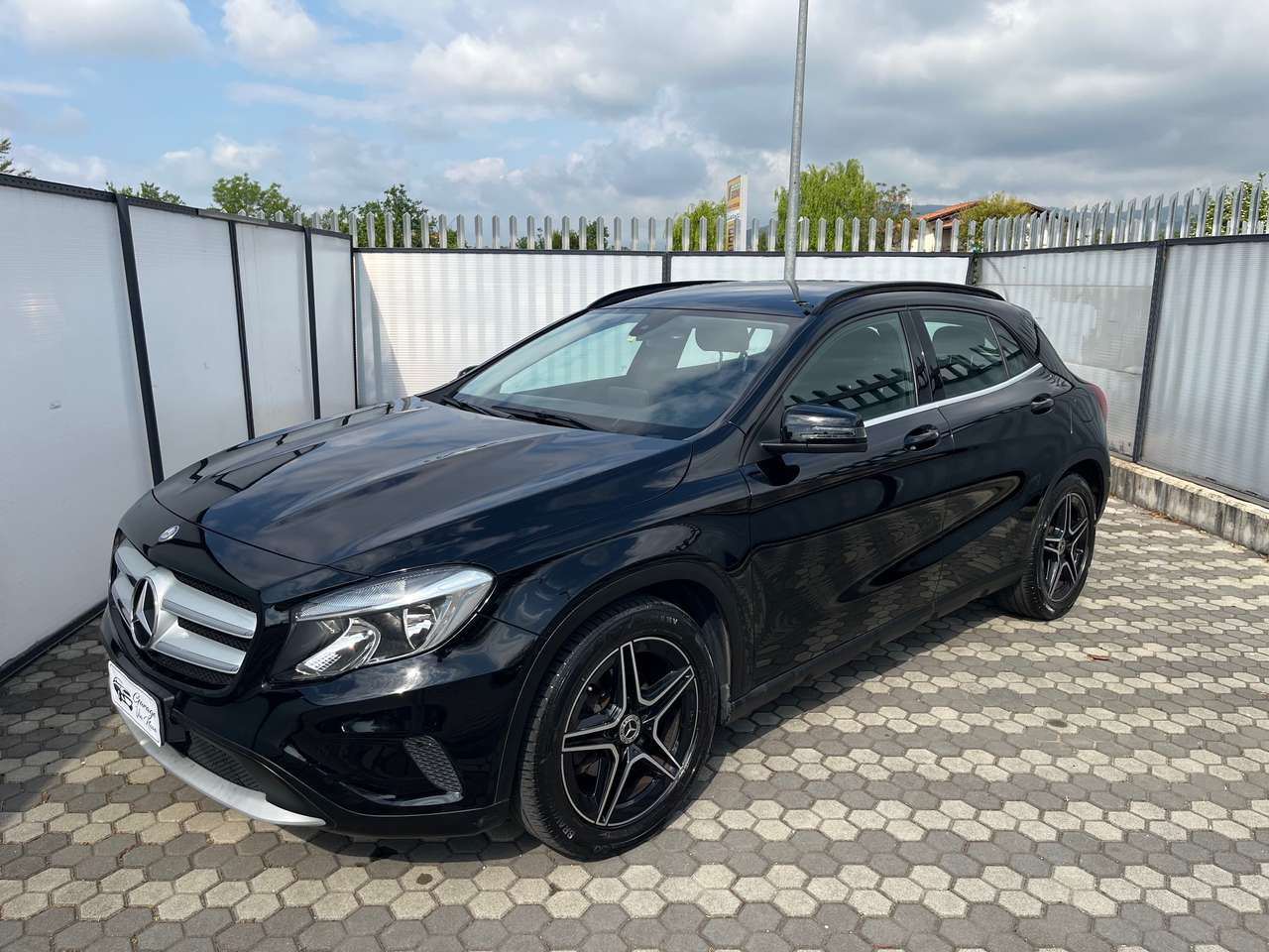 Mercedes-Benz GLA 180 GLA-X156 2017 d Sport