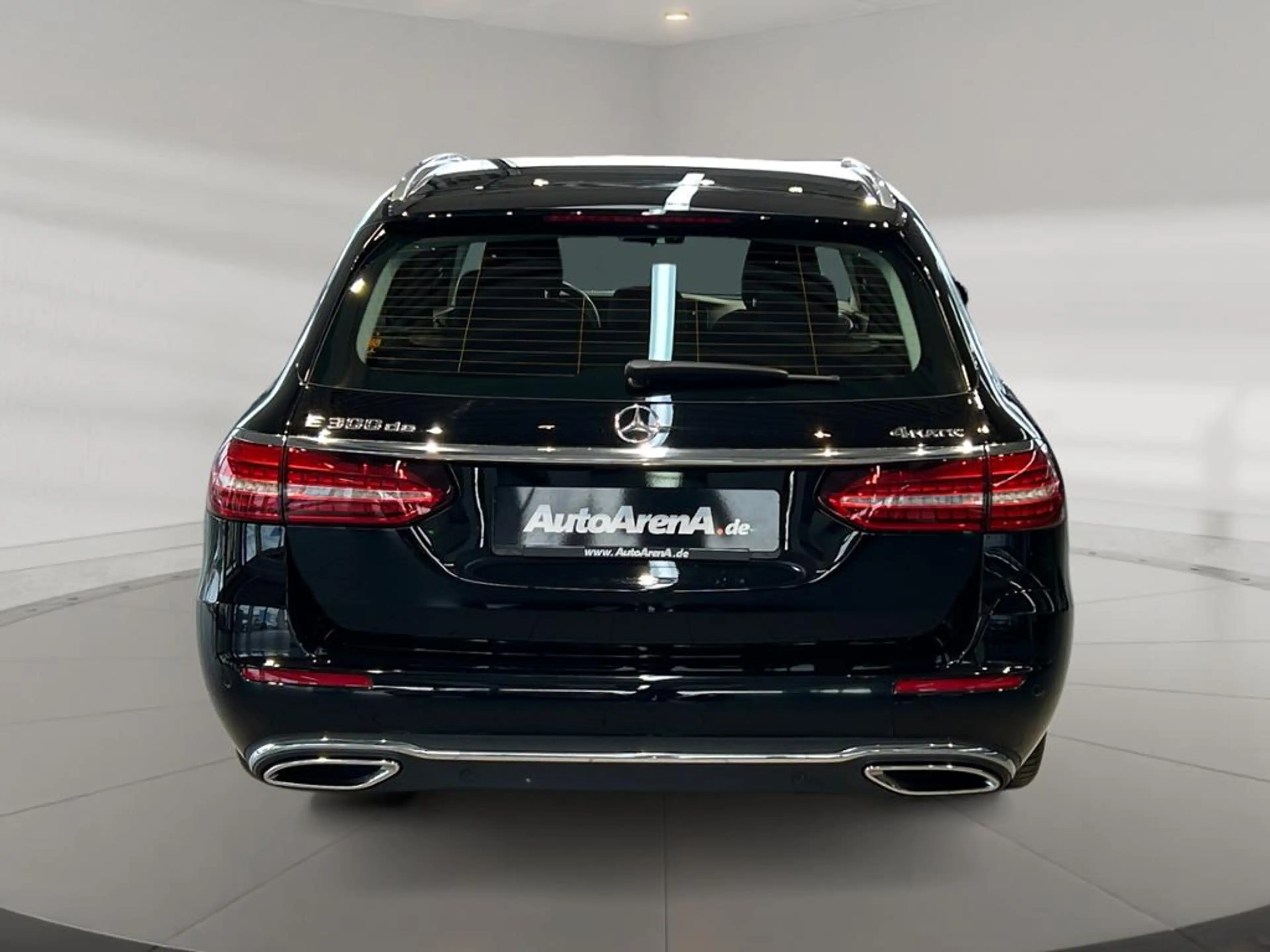 Mercedes-Benz E 300 de 4matic T Avantgarde Avantgarde+MBUX+Cam — photo 7