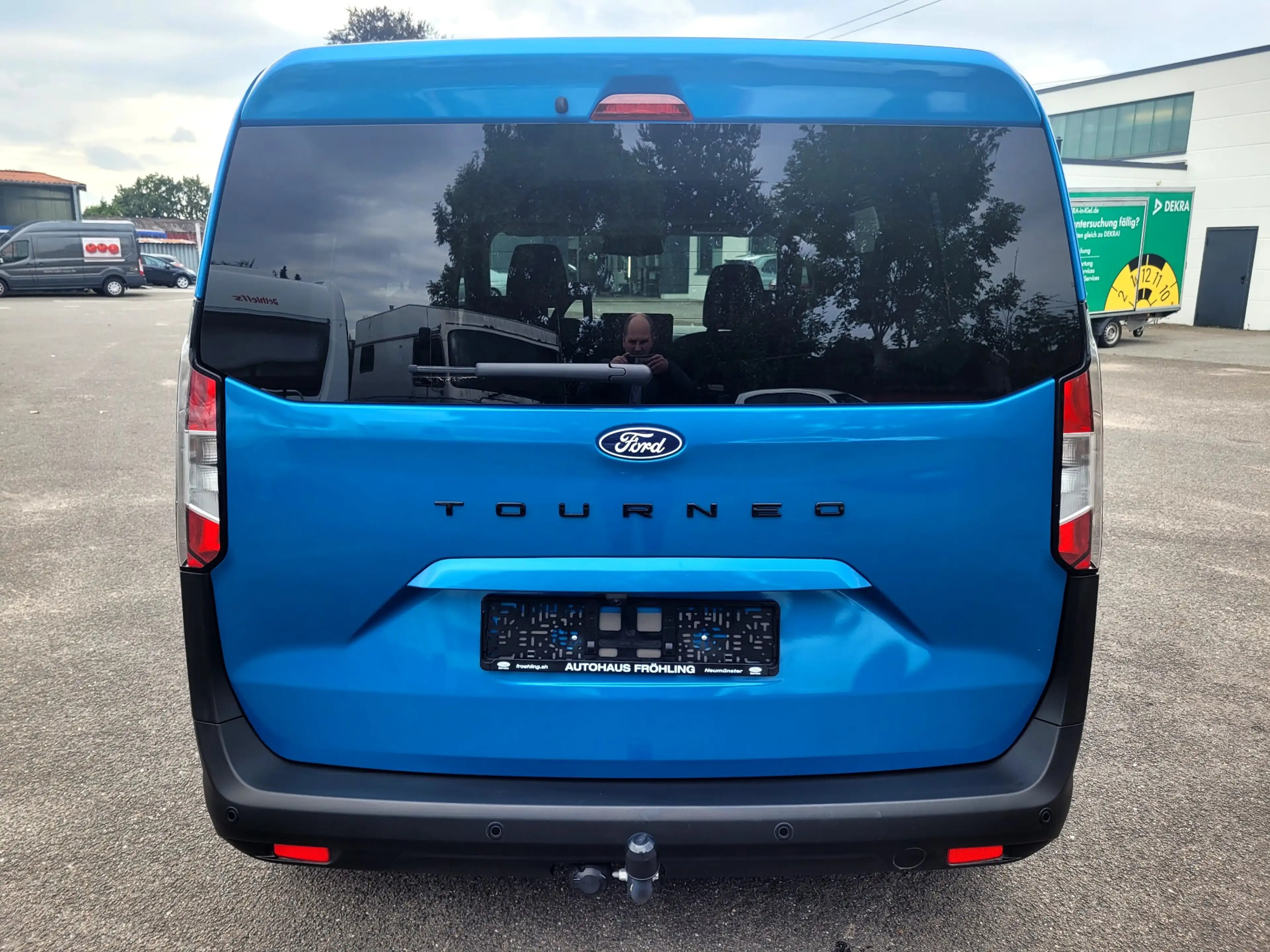 Ford Tourneo Courier 1.0 EcoBoost Active +ACC+RFK+AHK+PDC+NAVI+ — photo 3