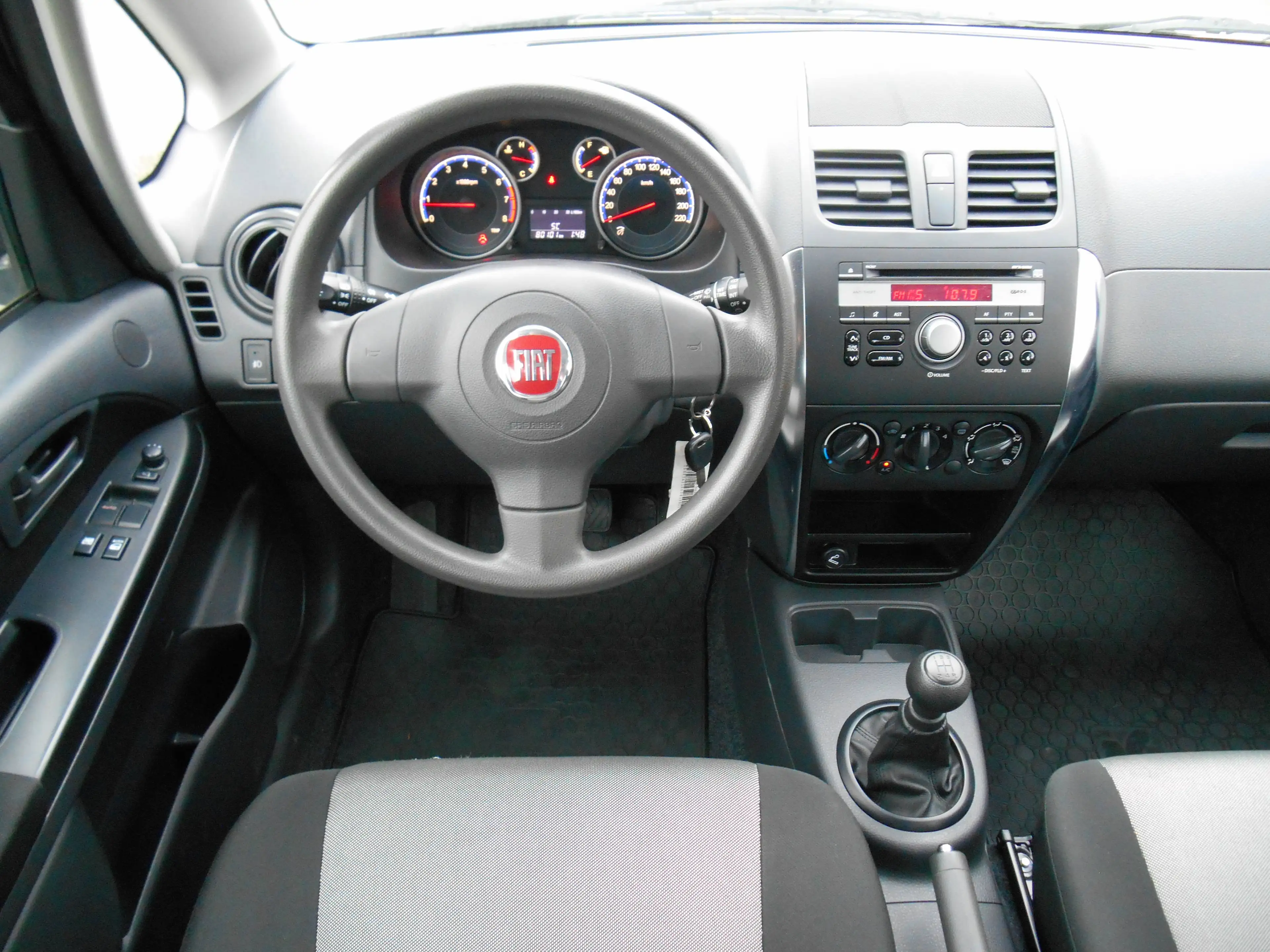 Fiat Sedici 1.6 16V My Sedici 4X2 aus erster Hand neu Service und TÜV — photo 7