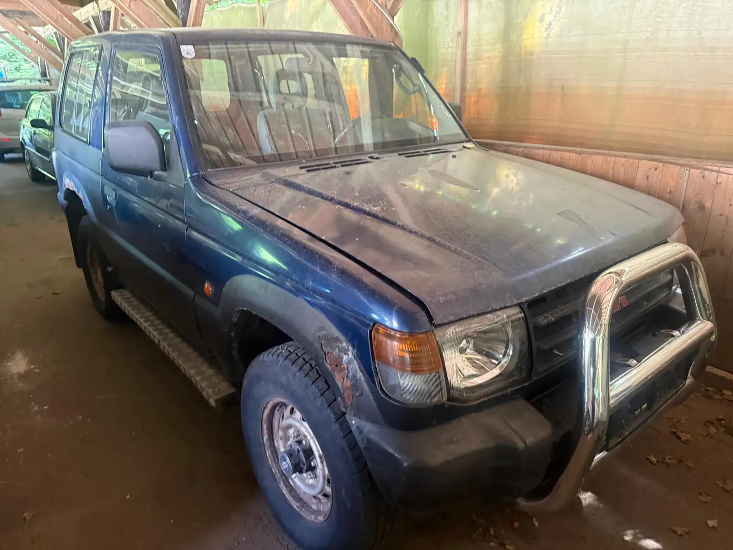 Mitsubishi Pajero MT 2,5 Young TD 4x4 Euro 2 Azul - 1