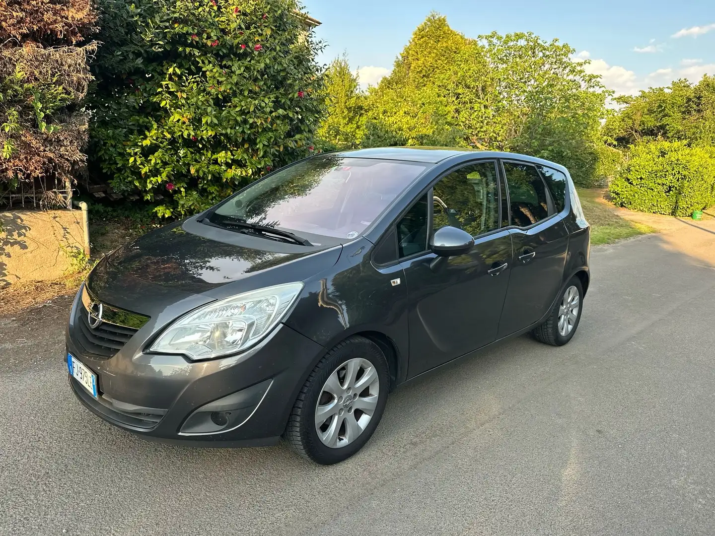 Opel Meriva 1.4t Cosmo 120cv / 127000km - 1