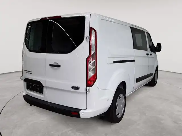Ford Transit view 4