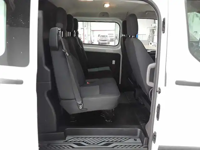 Ford Transit view 13