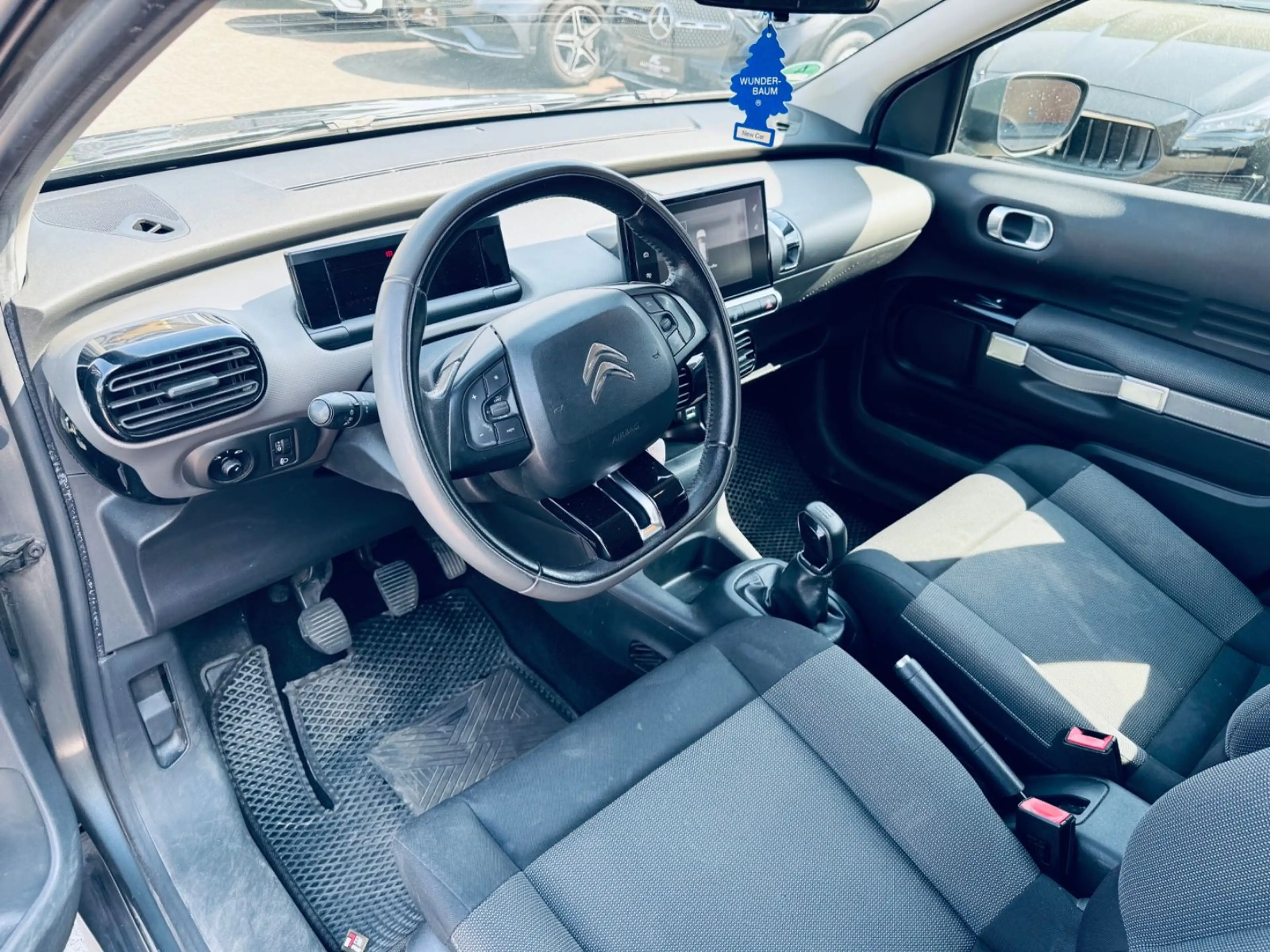 Citroen C4 Cactus Feel — photo 12