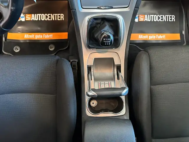 Ford S-Max view 12