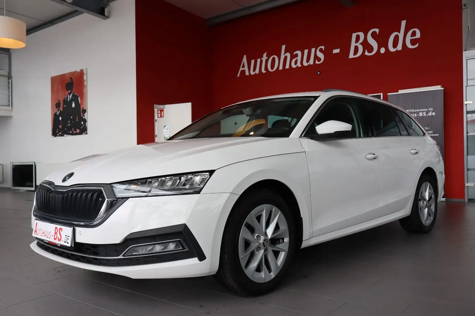 Skoda Octavia Combi 2.0 TDI DSG,KameraNaviLED,HuD,1Hd Weiß - 1