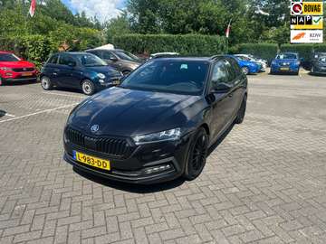 Combi 1.0 e-TSI Sport Business , navigatie , pdc ,
