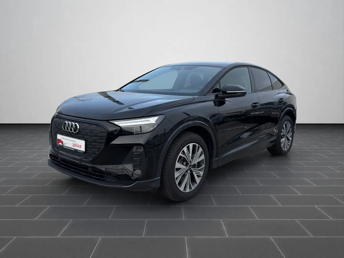 Audi Q4 e-tron 45 e-tron 210 kW Schwarz - 2