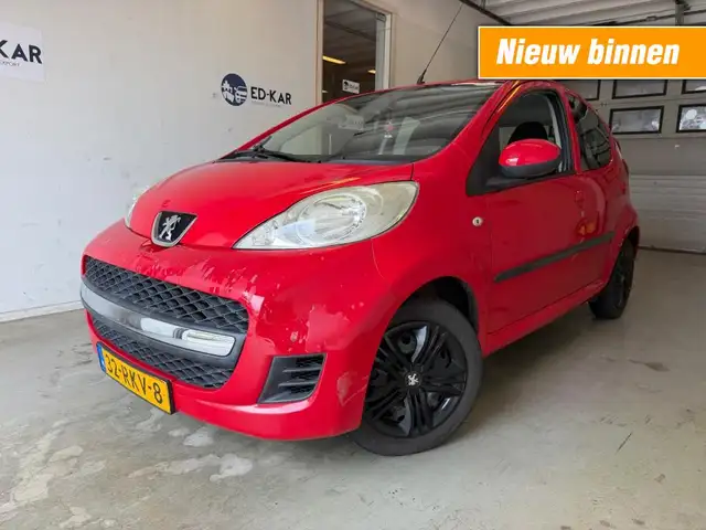 2011 Peugeot 107 in Red for sale