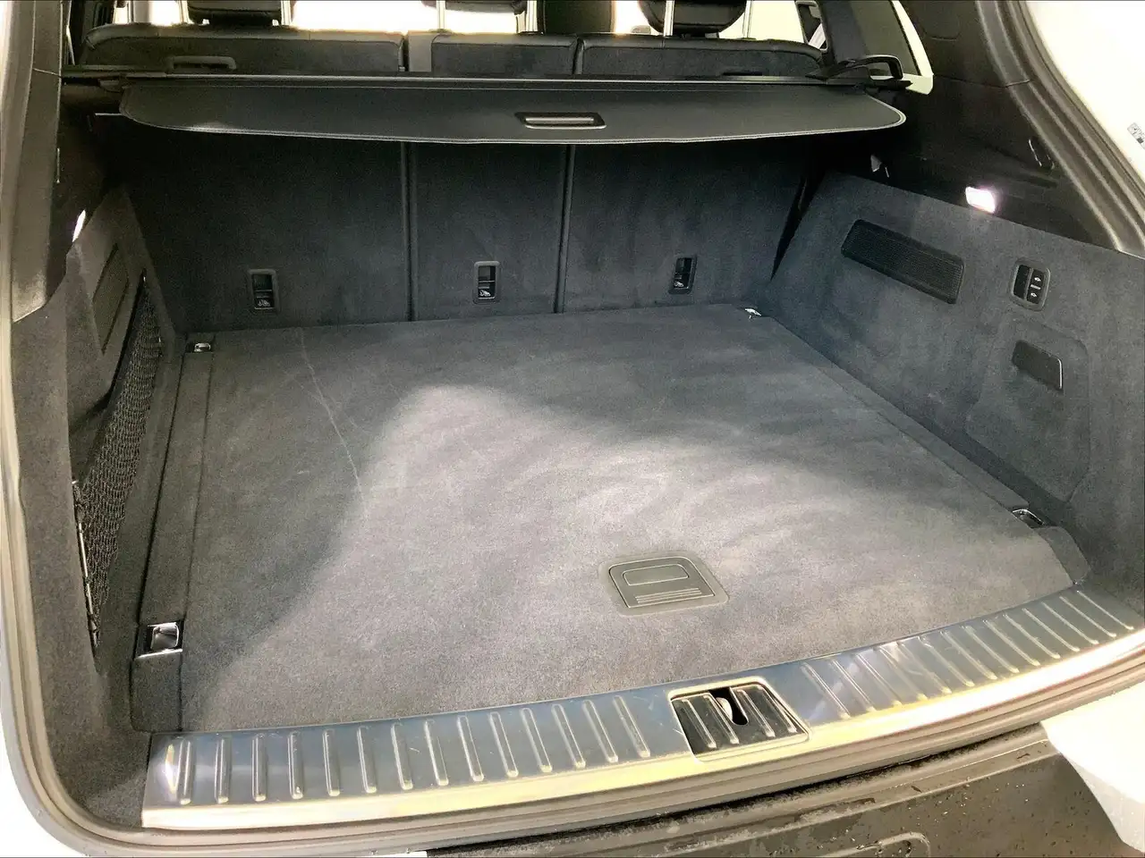 Porsche Cayenne снимка Porsche Cayenne