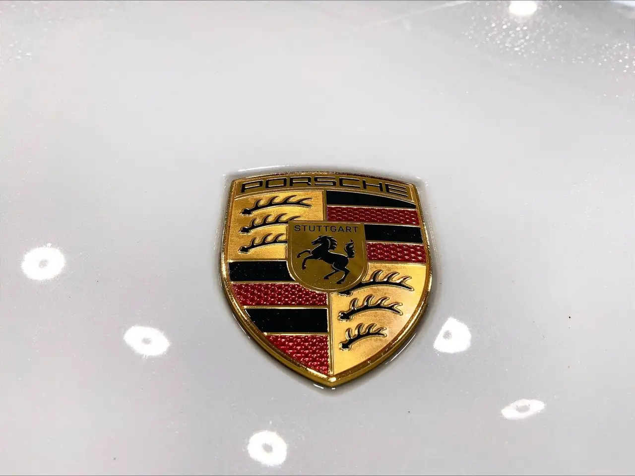Porsche Cayenne снимка Porsche Cayenne