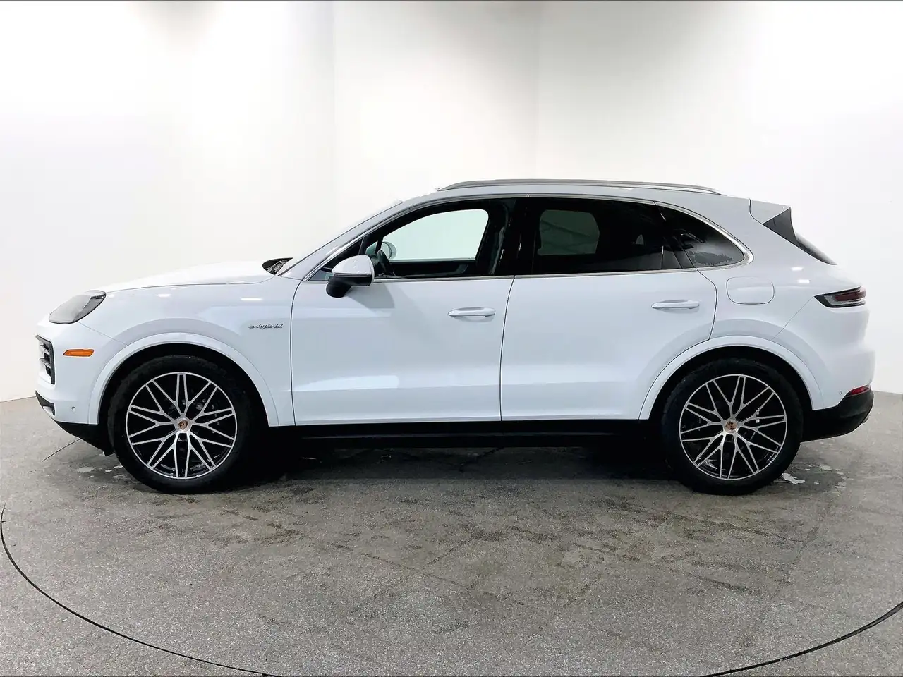 Porsche Cayenne снимка Porsche Cayenne
