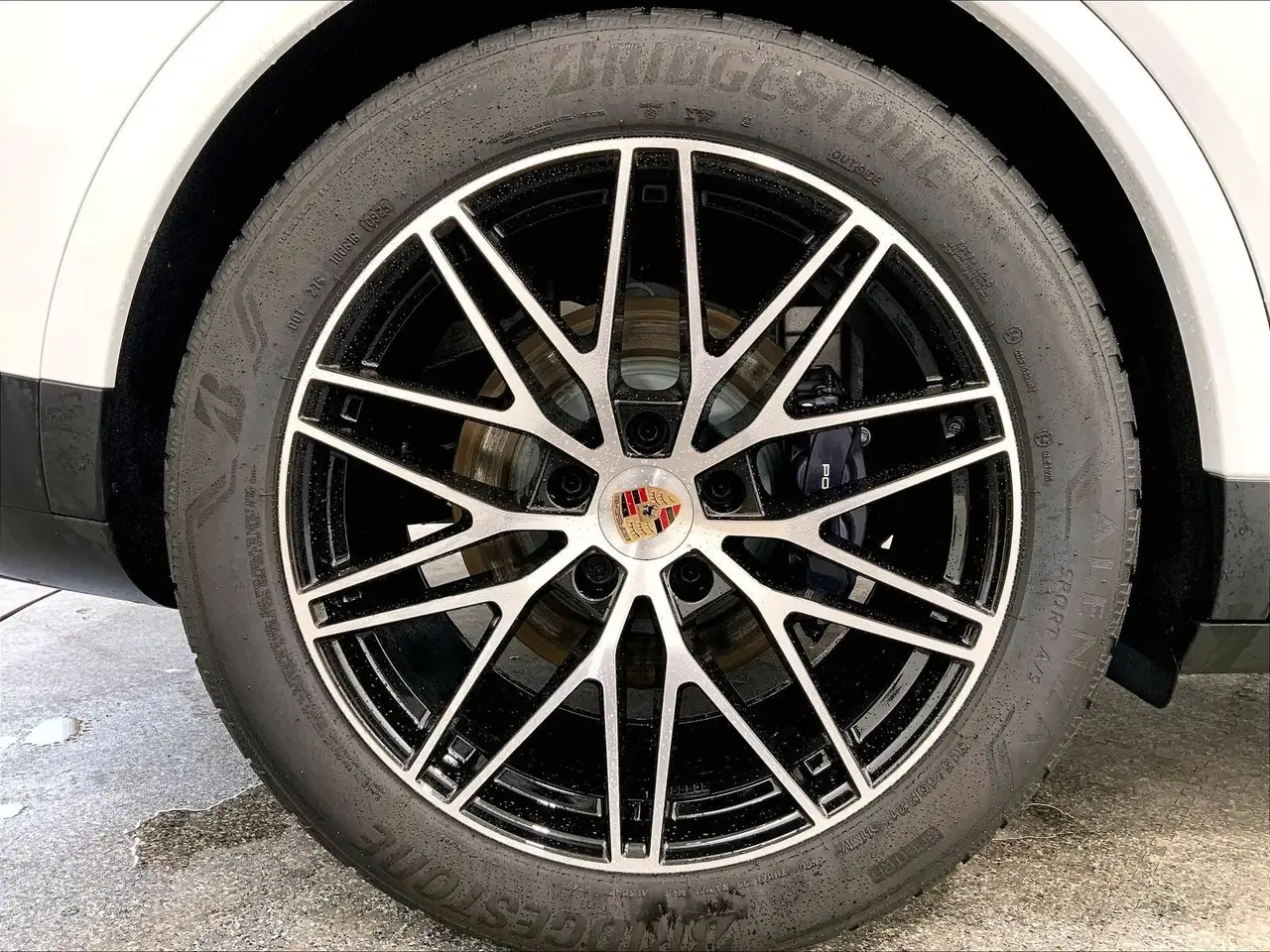 Porsche Cayenne снимка Porsche Cayenne