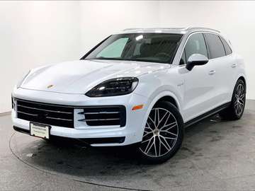 E-Hybrid No Federal Luxury Tax, Loaded w Options!