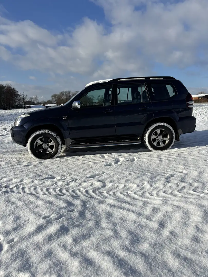 Toyota Land Cruiser Prado 120 - 2