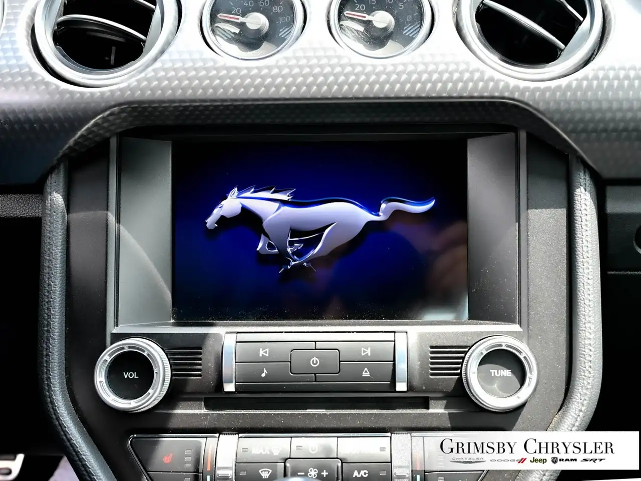 Ford Mustang снимка Ford Mustang