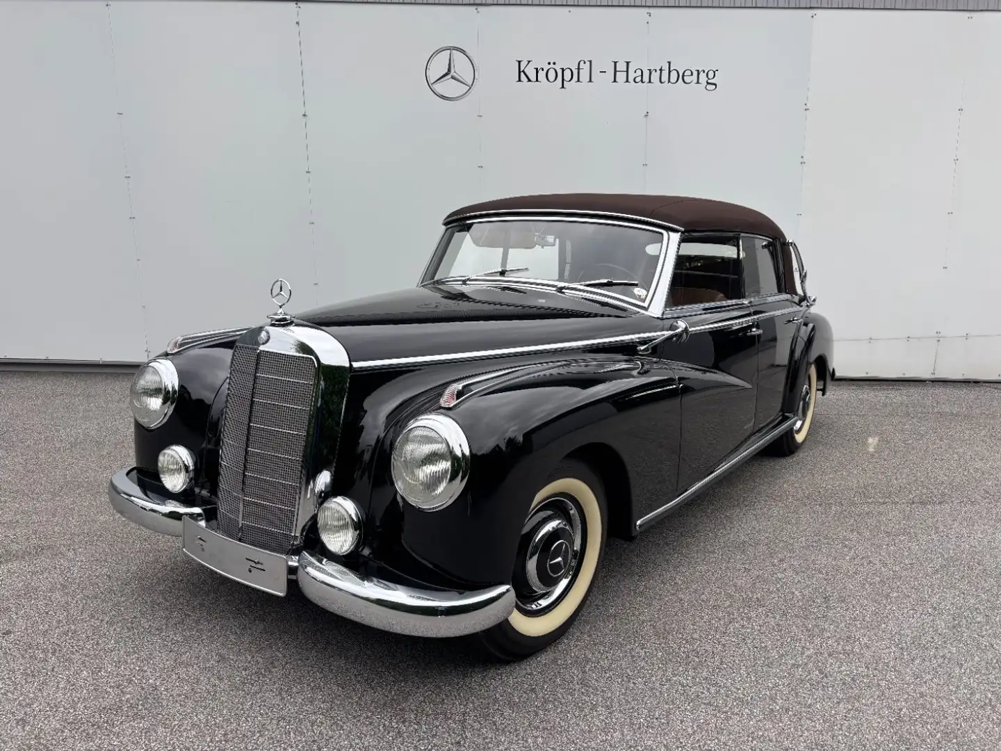 Mercedes-Benz 300 Adenauer Cabrio D Schwarz - 2