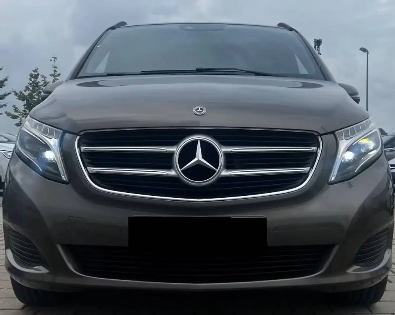 Mercedes-Benz V 250 V 250 d 4MATIC lang Aut. - 1