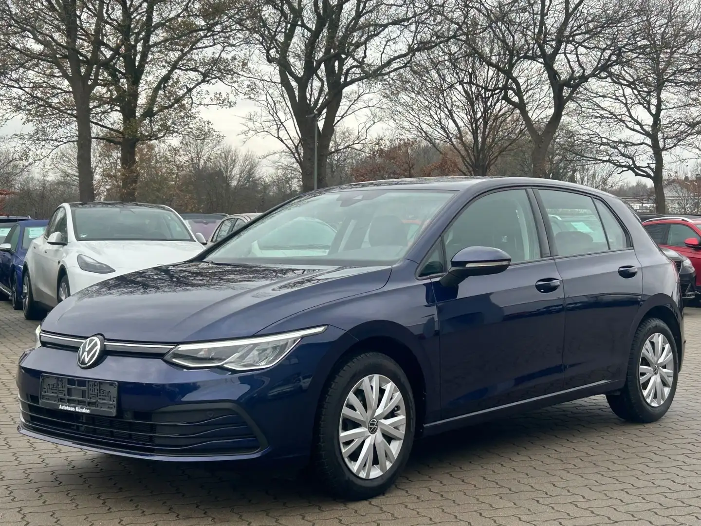 Volkswagen Golf VIII Lim. Life 1.0 TSI°NAVI°ACC°LED° Blau - 1